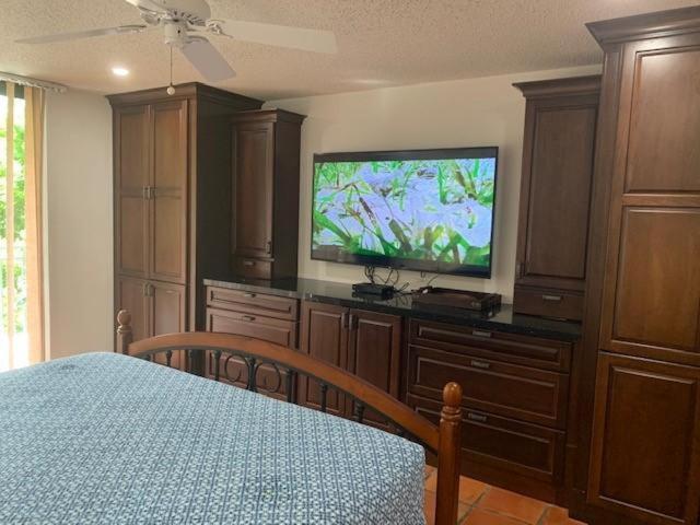 Beautifully Renovated Summer Of 2020 Come And Enjoy This Lovely Unit Key West Exterior photo