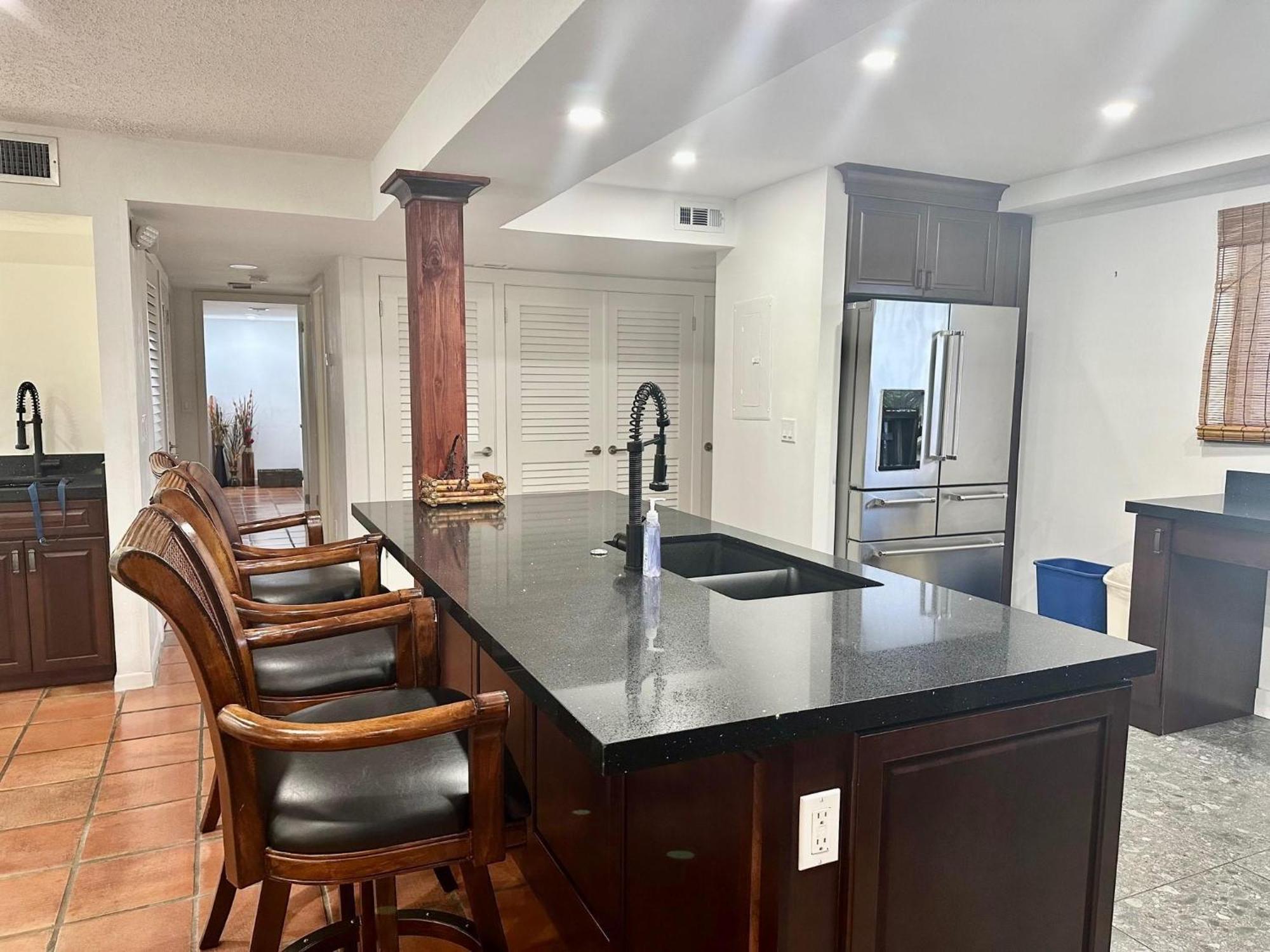 Beautifully Renovated Summer Of 2020 Come And Enjoy This Lovely Unit Key West Exterior photo